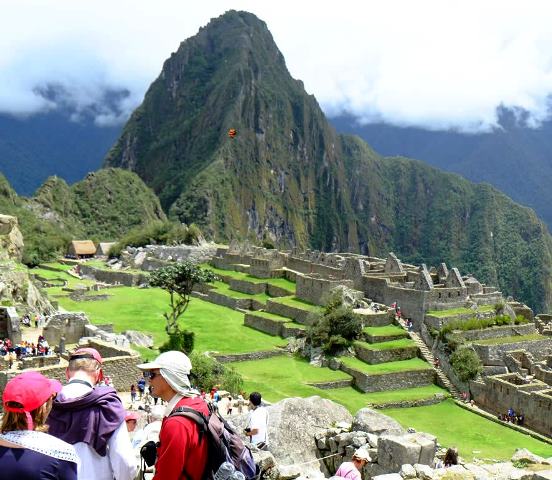 machu-picchu-ufo2